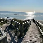 Hampton 1